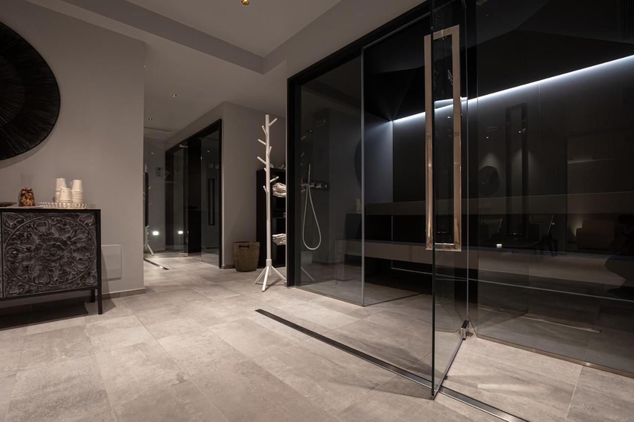 Hotel Cristal Сирмионе Екстериор снимка